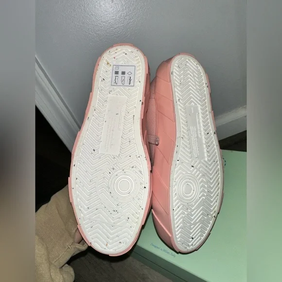 OFF-WHITE Leather Mid-Top Vulcanized Sneakers EU 35 / US 5 $580